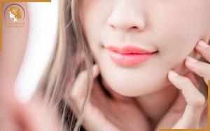 10 Cách chăm sóc môi mỗi ngày cho đôi môi luôn căng mọng