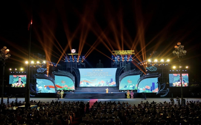 Màn hình LED sân khấu sự kiện