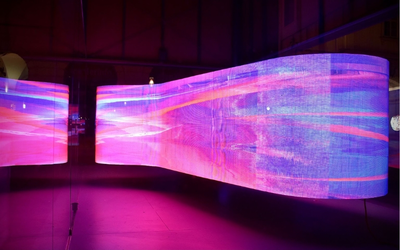 Màn hình LED trong suốt